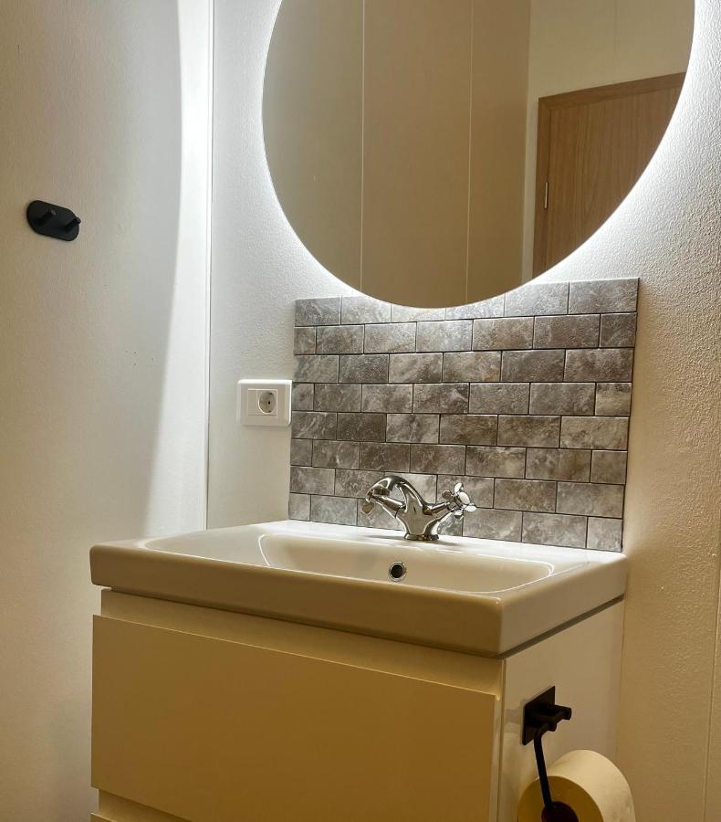 Bjarkarholt Guesthouse Hagi  Екстер'єр фото